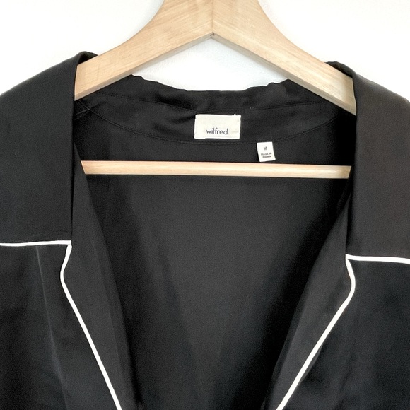 Aritzia silky PJ style long sleeve top with white piping - Picture 3 of 3